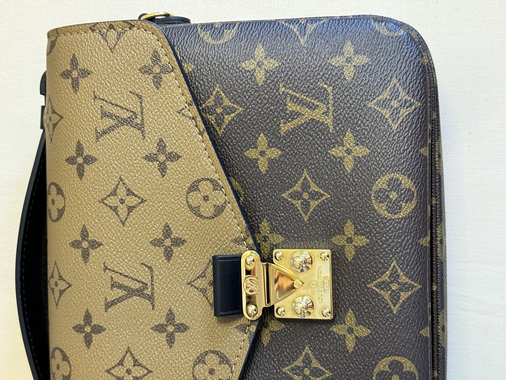 100 Original Louis Vuitton Pochette Metis Monogram Reverse